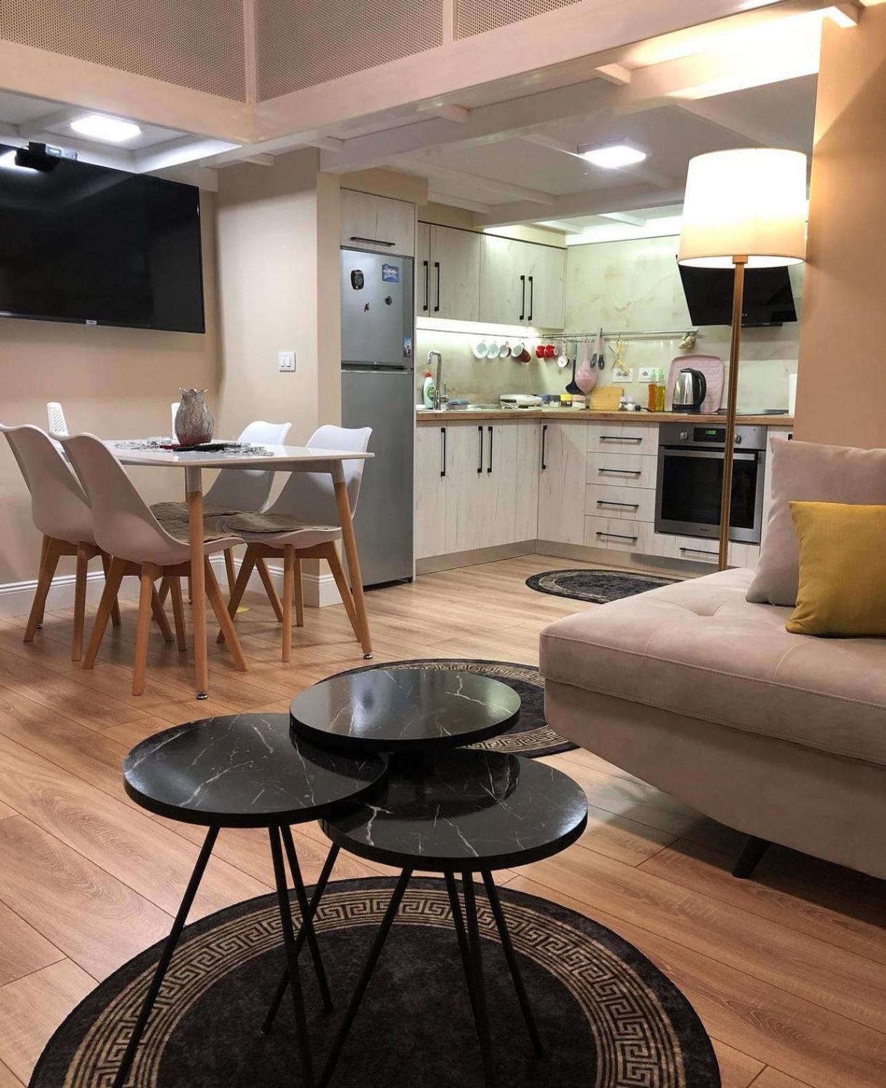 Lovely Apartment In Pogradec City With A Lake View Экстерьер фото